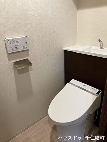 トイレ メイツ東綾瀬 9階/-