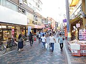 オズ通り商店街 750m