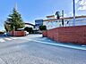 周辺：小田原市立城北中学校 徒歩9分。中学校があり、落ち着いた環境で学べる安心感が子育て世帯に支持されています。 680m