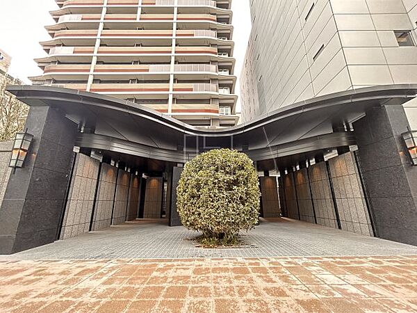画像3:ローレルタワー堺筋本町　エントランス