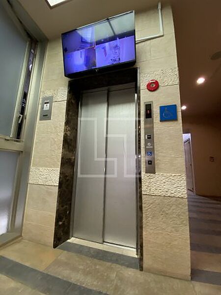 画像26:ジューム南船場　エレベーター