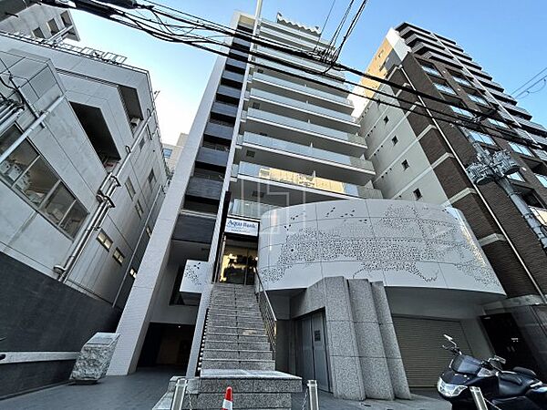 ブランメゾン船場 ｜大阪府大阪市中央区博労町1丁目(賃貸マンション2LDK・14階・60.21㎡)の写真 その1