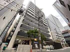 W.O.B.UMEDA  ｜ 大阪府大阪市北区曾根崎新地2丁目（賃貸マンション1K・13階・25.01㎡） その1