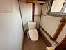 トイレ：落ち着いた色調のトイレです