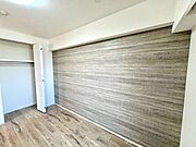 【Bedroom】主寝室や子ども部屋、在宅ワークにも使える洋室。暮らしに合わせて自由にレイアウトできます。
