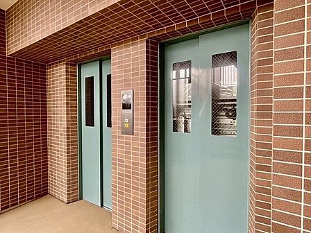 【Facilities】移動がスムーズなエレベーター付き。毎日の昇降がぐっと便利になります。