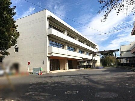 三咲小学校 650m