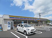 ミニストップ　東舞鶴鹿原店まで850メートル