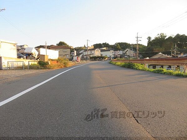 画像13:前面道路