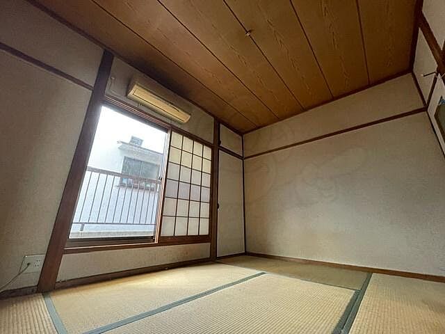 寝室