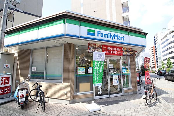 画像25:ファミリーマート　名古屋新栄二丁目店