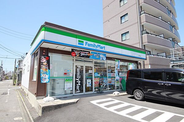 画像22:ファミリーマート　西矢田店