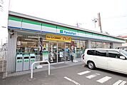 ファミリーマート　城西病院前店