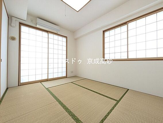 続き間の和室は...