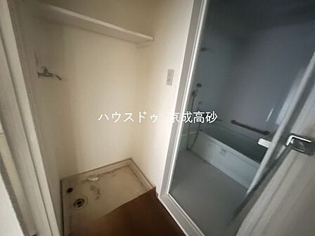 洗濯機置き場のスペースを確保しています!是非、現地にてスペースを確認してみてください。