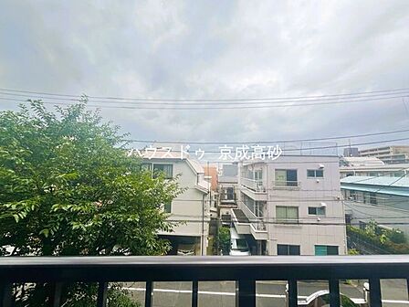 住戸からの眺望です。陽当り、通風良好です。