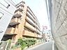 外観：前面道路含む外観