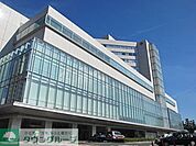 日本赤十字社医療センター 徒歩3分。病院 210m