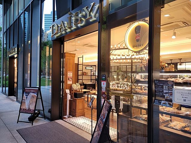 敷地内にカフェあり 80m