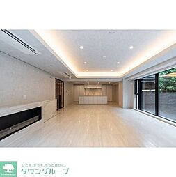 プレステージレジデンス白金台 102 1階1SLDKのリビング/ダイニング