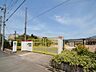 周辺：八尾市立八尾中学校まで約660m 中学校まで徒歩9分と、部活や委員会で遅くなりがちな中学時代に、安心して通える距離です。
