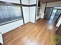 居間