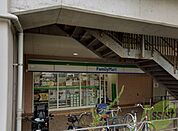 ファミリーマート 阪神西宮駅東店 107m