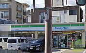ファミリーマート名次店 432m