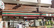 セブン-イレブン西宮JR甲子園口2丁目店 221m