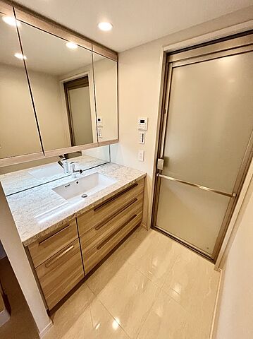 洗面 都営大江戸線 西新宿五丁目駅 徒歩6分