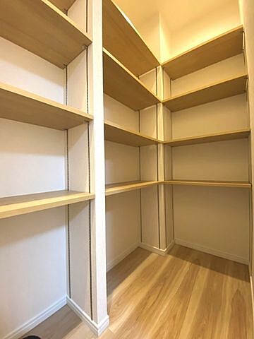 収納 ライオンズマンション南仙台第5 4階/-