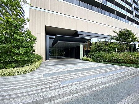 28階建全486世帯の大規模免震構造のタワーマンション。