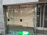 1Fショーケース