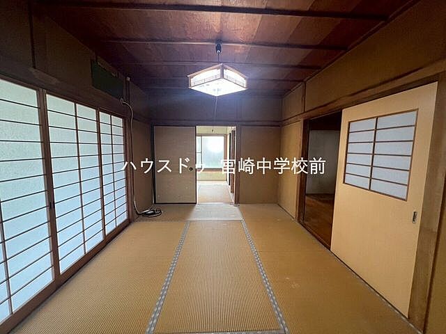 室内 宮崎市潮見町