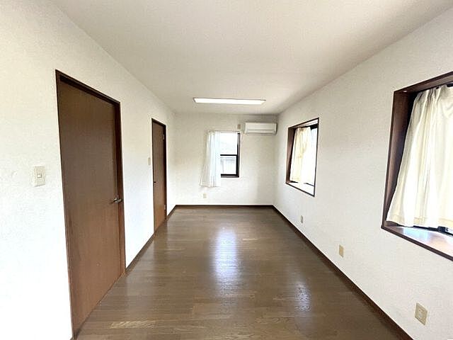 室内 宮崎市生目台西4丁目