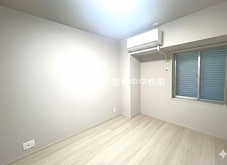 CGで家具を消しています。