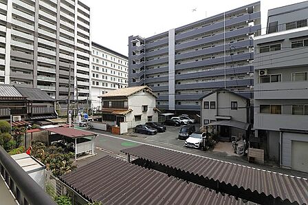南向きバルコニーからの眺望。