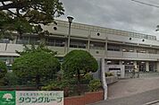 横浜市立緑が丘中学校 徒歩1分。中学校 50m