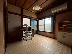 居間
