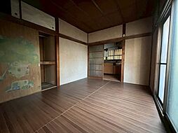 居間