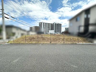 外観:建築条件なし!約68坪の広々角地で、理想のマイホームを実現。自由設計が叶います。 外観:建築条件なし!約68坪の広々角地で、理想のマイホームを実現。自由設計が叶います。