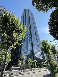 外観：地上50階建て、高さ約177mの高層タワーマンションです