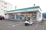 ファミリーマート　名東牧の里店