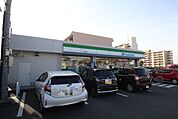 ファミリーマート　一色新町店