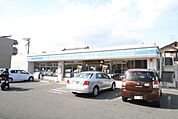 ローソン　中川戸田三丁目店