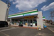 ファミリーマート　自由ケ丘店