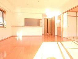 日神パレステージ石神井台 211 2階4LDKのリビング/ダイニング