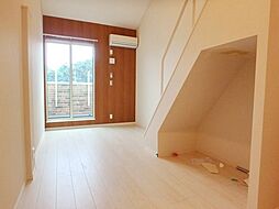 武蔵野テラス 203 2階ワンルームのリビング/ダイニング