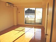 ★寝室としても使える洋室です★