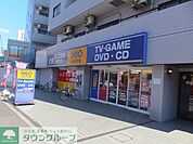ゲオ 徒歩12分。レンタルビデオ 890m